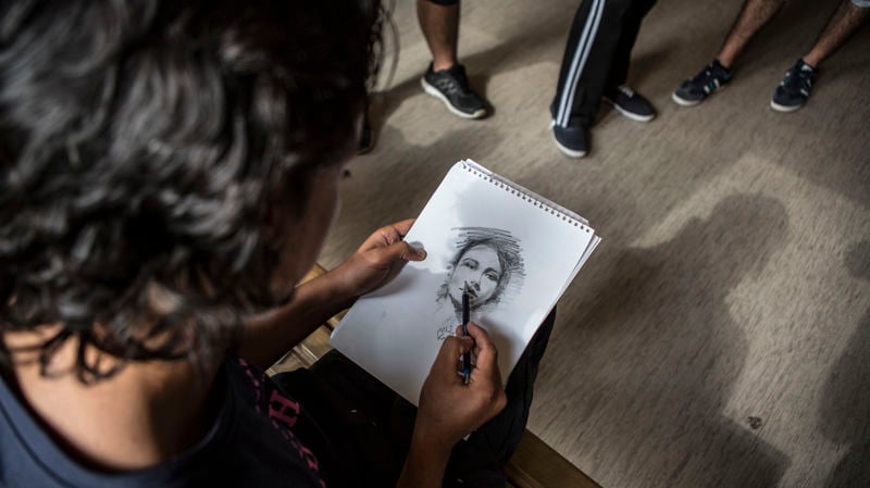 Strength from Syrian friends – a volunteer's story